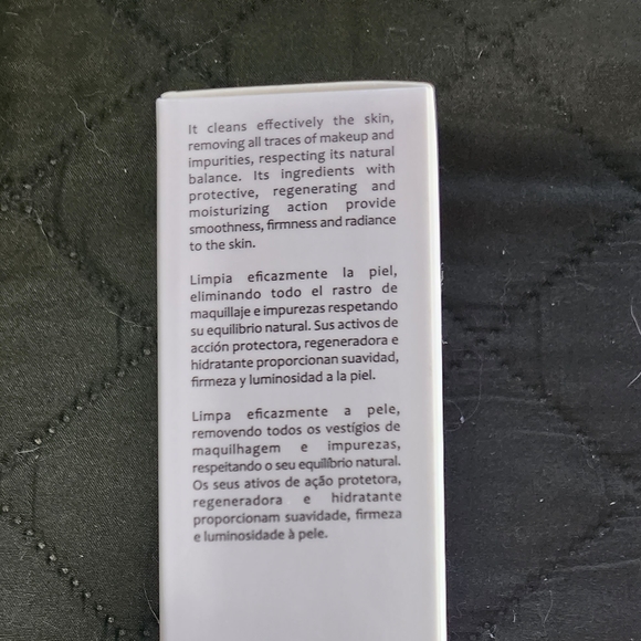 McCosmetics NY Skincare Bundle - Picture 3 of 4